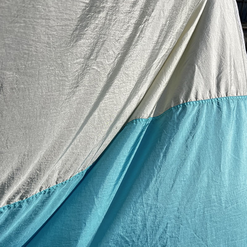 Parasol de plage décoratif à 2 nervures de 2,8 x 2,4 m