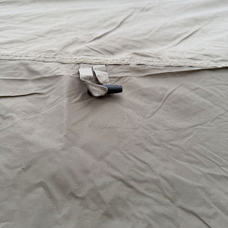 Tente de camping double couche en plein air qui se connecte à l'arrière d'un véhicule