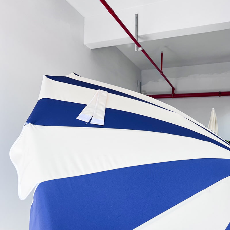 Parapluie Pagode Patchwork Bleu Et Blanc 2,5 M