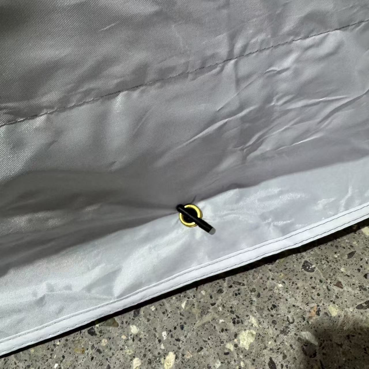 Abri de voiture/tente de stockage résistant à la pluie et au soleil