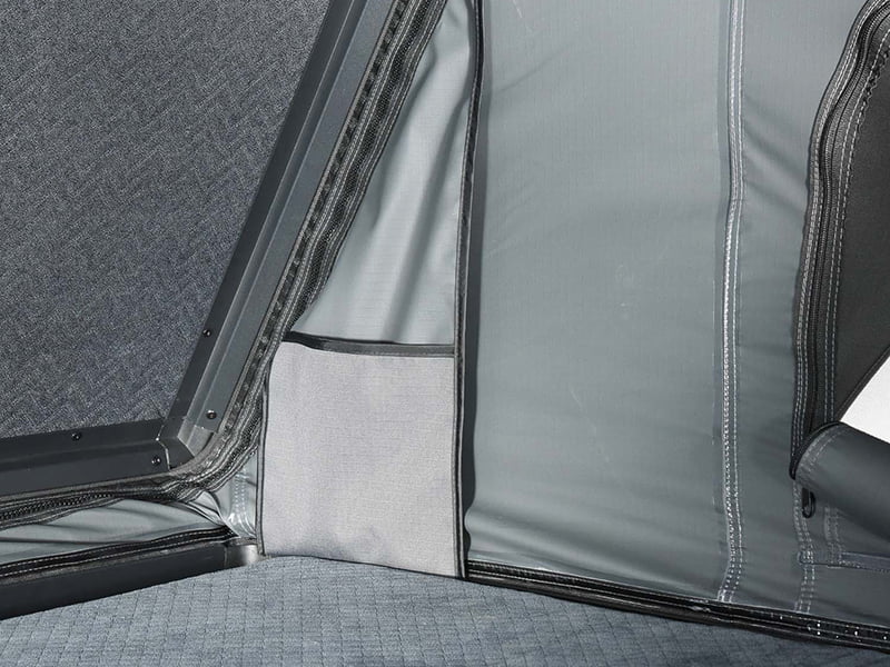 Tente de camping sur le toit avec échelle Tente de camping sur le toit avec échelle