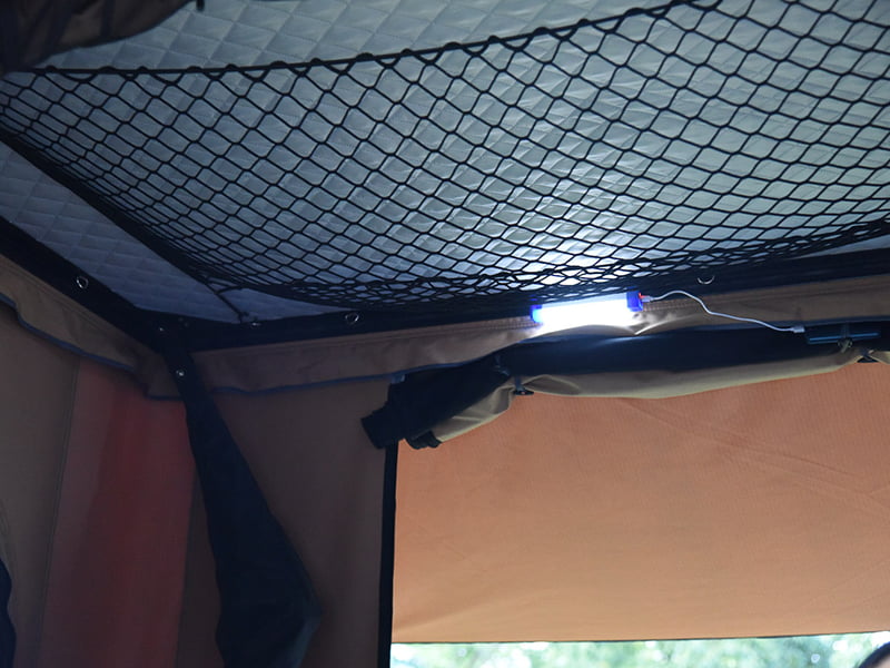 Tente de camping sur le toit avec échelle Tente de camping sur le toit avec échelle