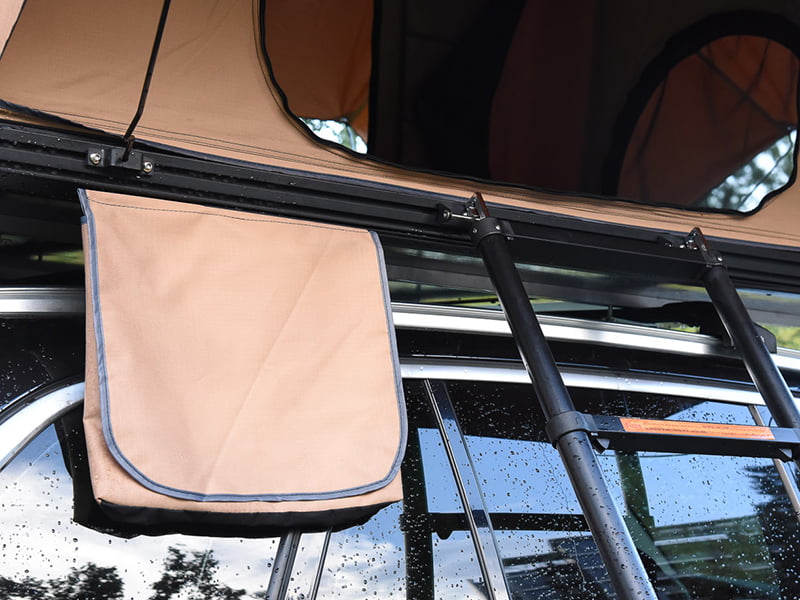 Tente de camping sur le toit avec échelle Tente de camping sur le toit avec échelle