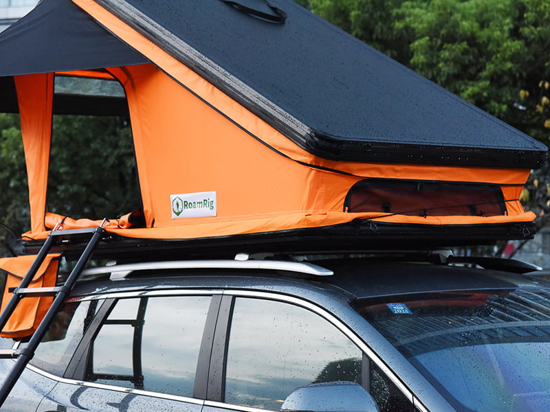Tente de camping sur le toit avec échelle Tente de camping sur le toit avec échelle